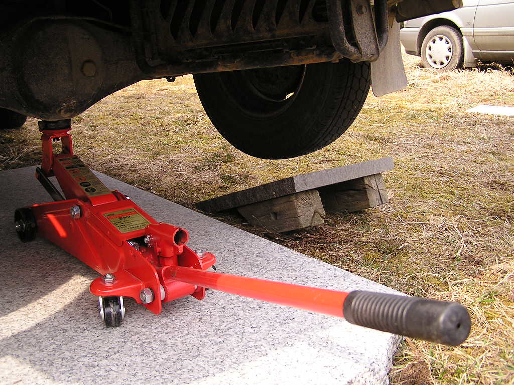 How To Remove Fence Post With Car Jack?