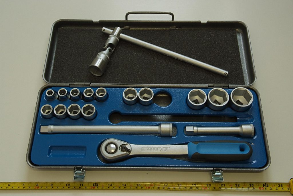 How Do Digital Torque Wrenches Work?